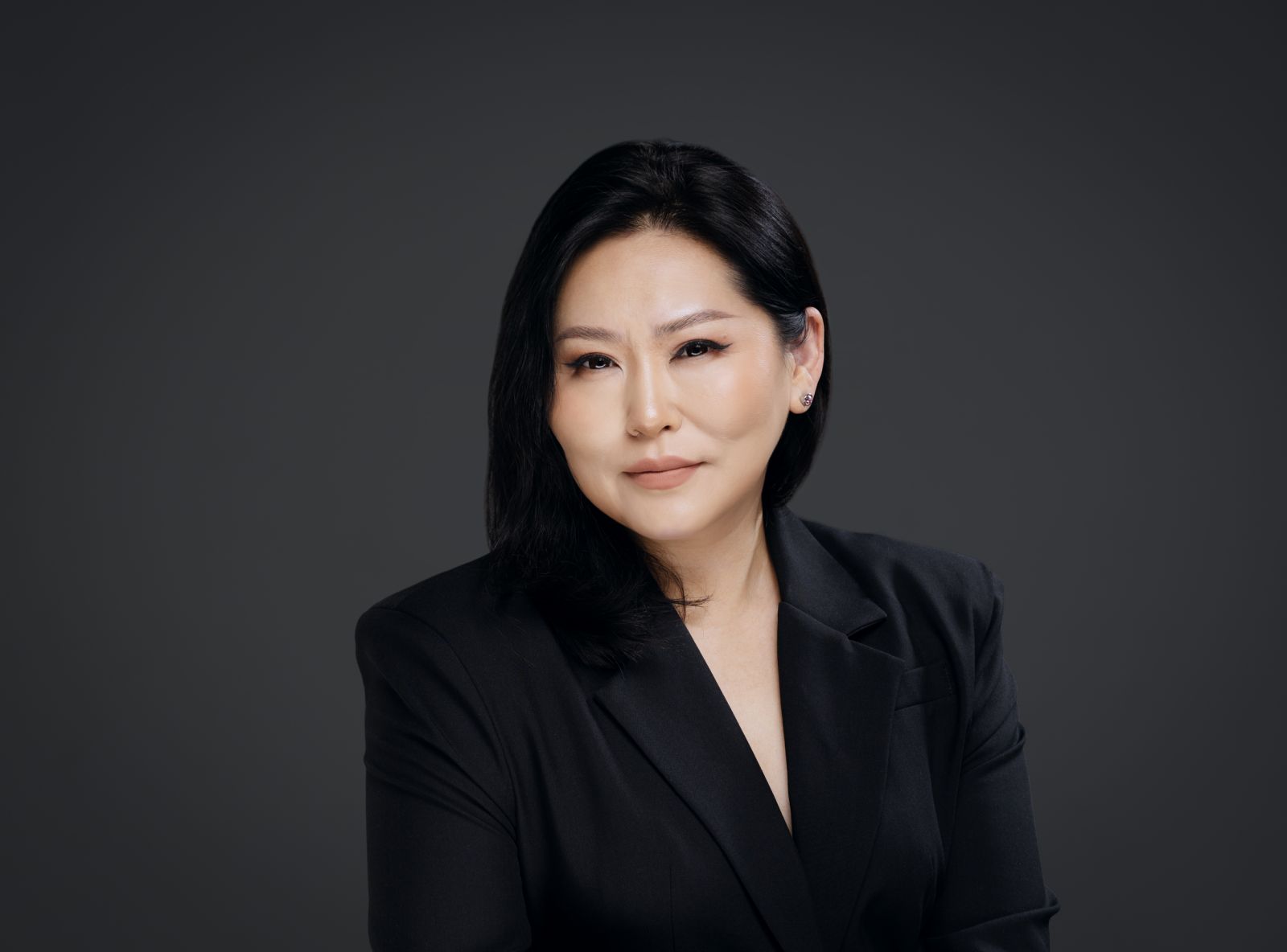 Янсан Оюунцэцэг